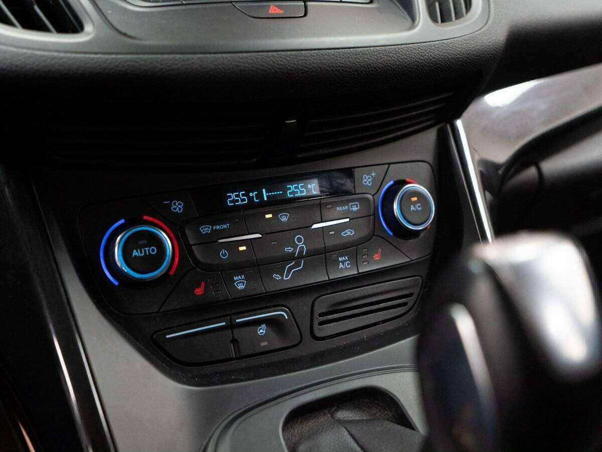 Купить Ford Kuga, 2017, 148 300 км, фото №11