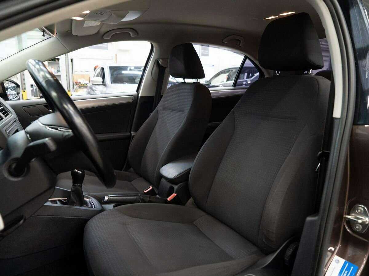 Купить Volkswagen Jetta, 2016, 107 000 км, фото №6