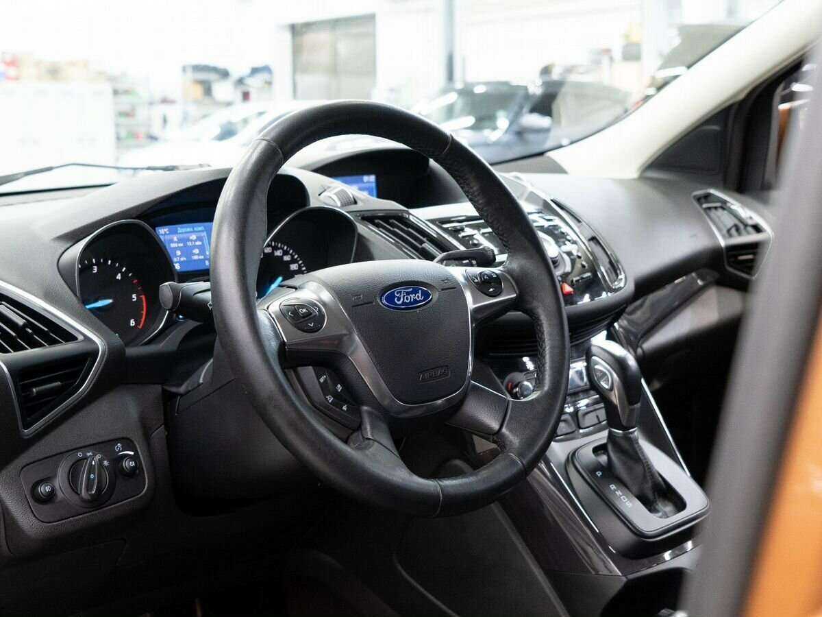 Купить Ford Kuga, 2013, 74 523 км, фото №4