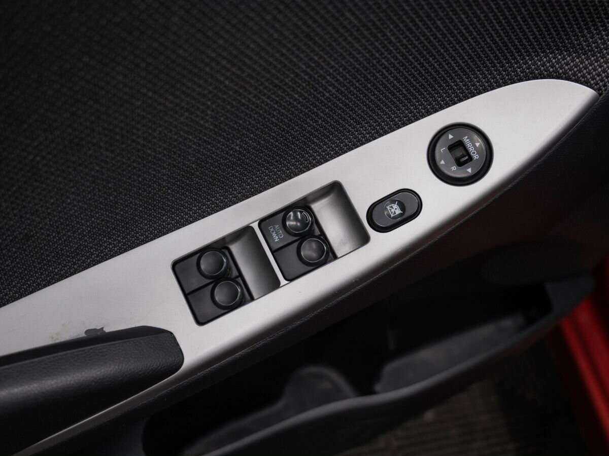 Купить Hyundai Solaris, 2012, 263 000 км, фото №14