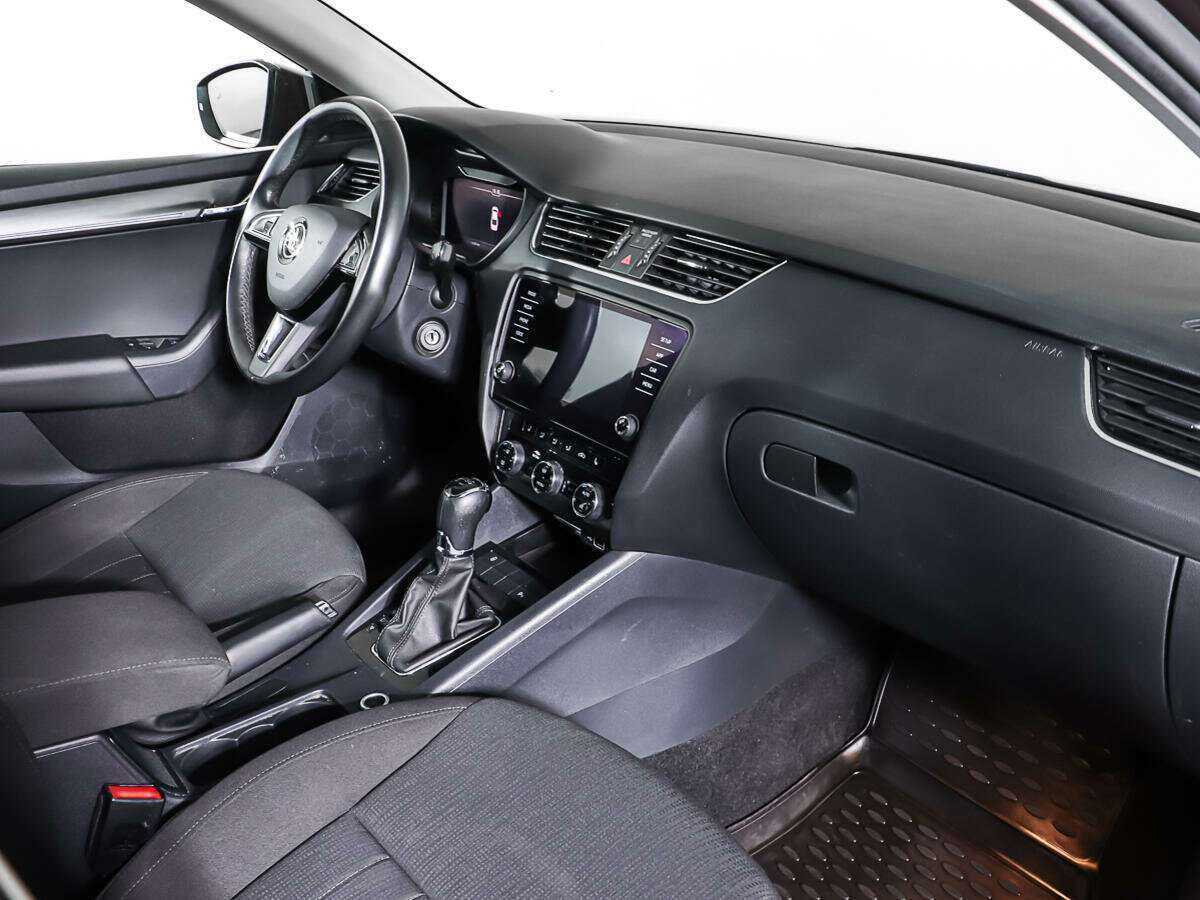Купить Skoda Octavia, 2018, 149 619 км, фото №10