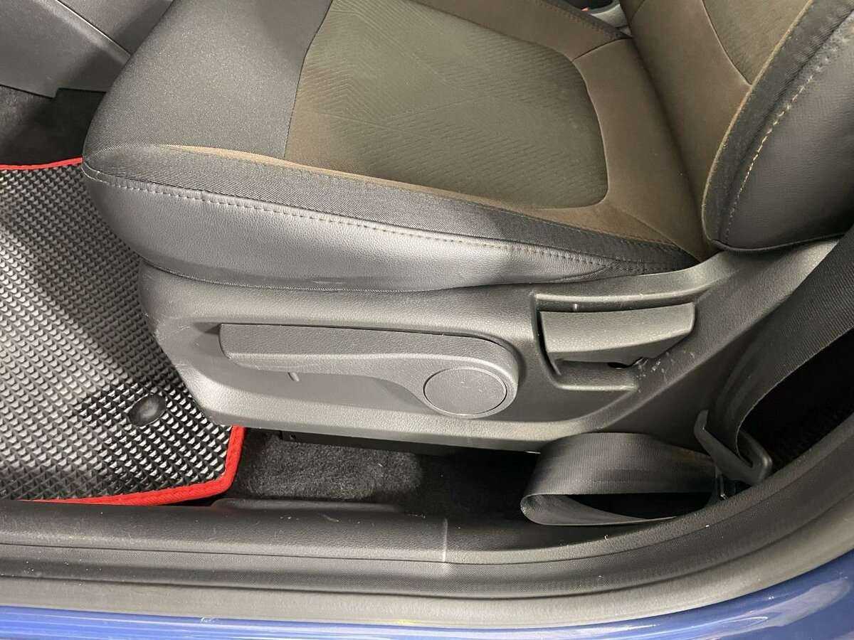 Купить Lada (ВАЗ) Vesta, 2017, 114 294 км, фото №10