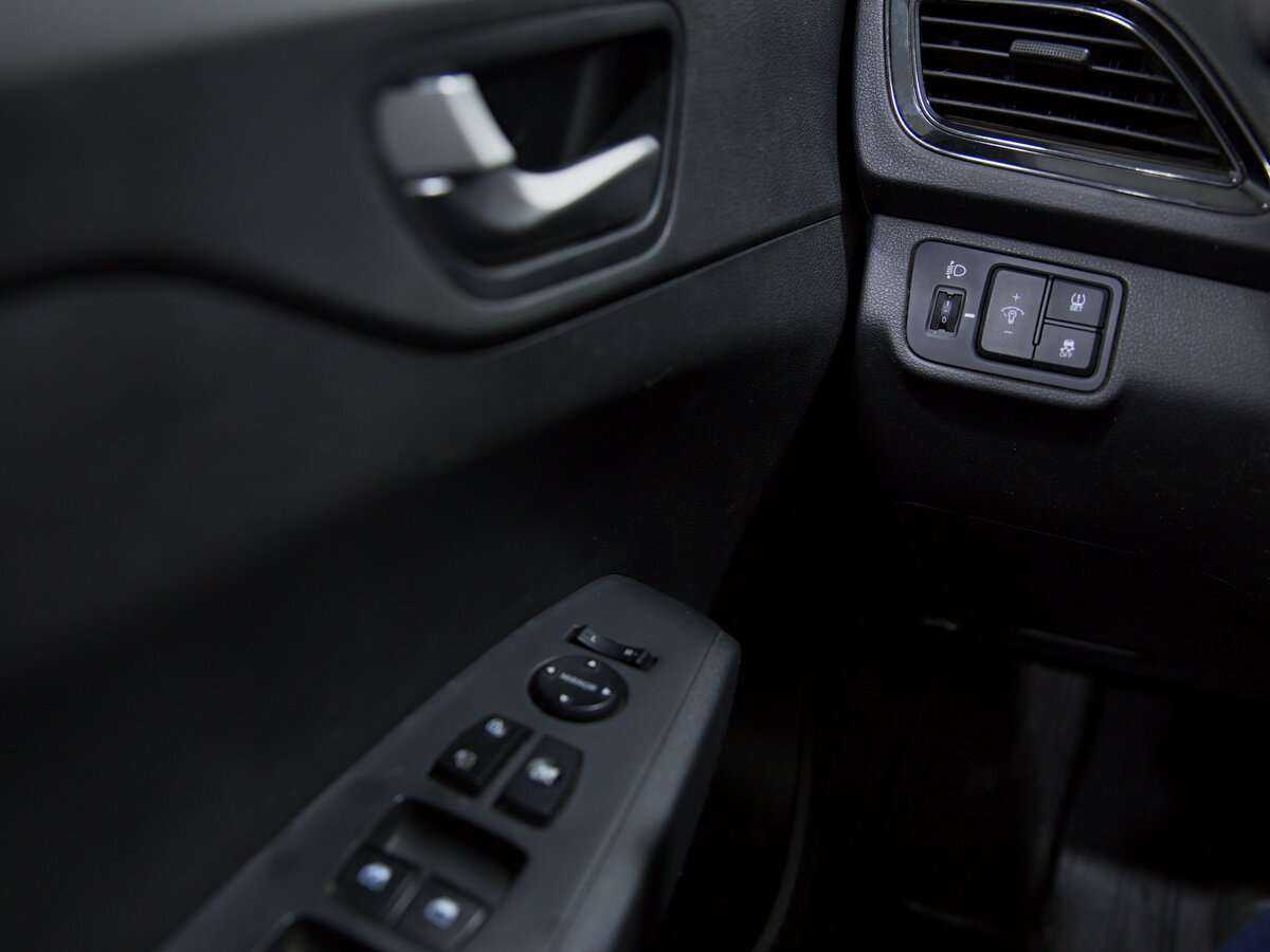 Купить Hyundai Solaris, 2020, 85 669 км, фото №8