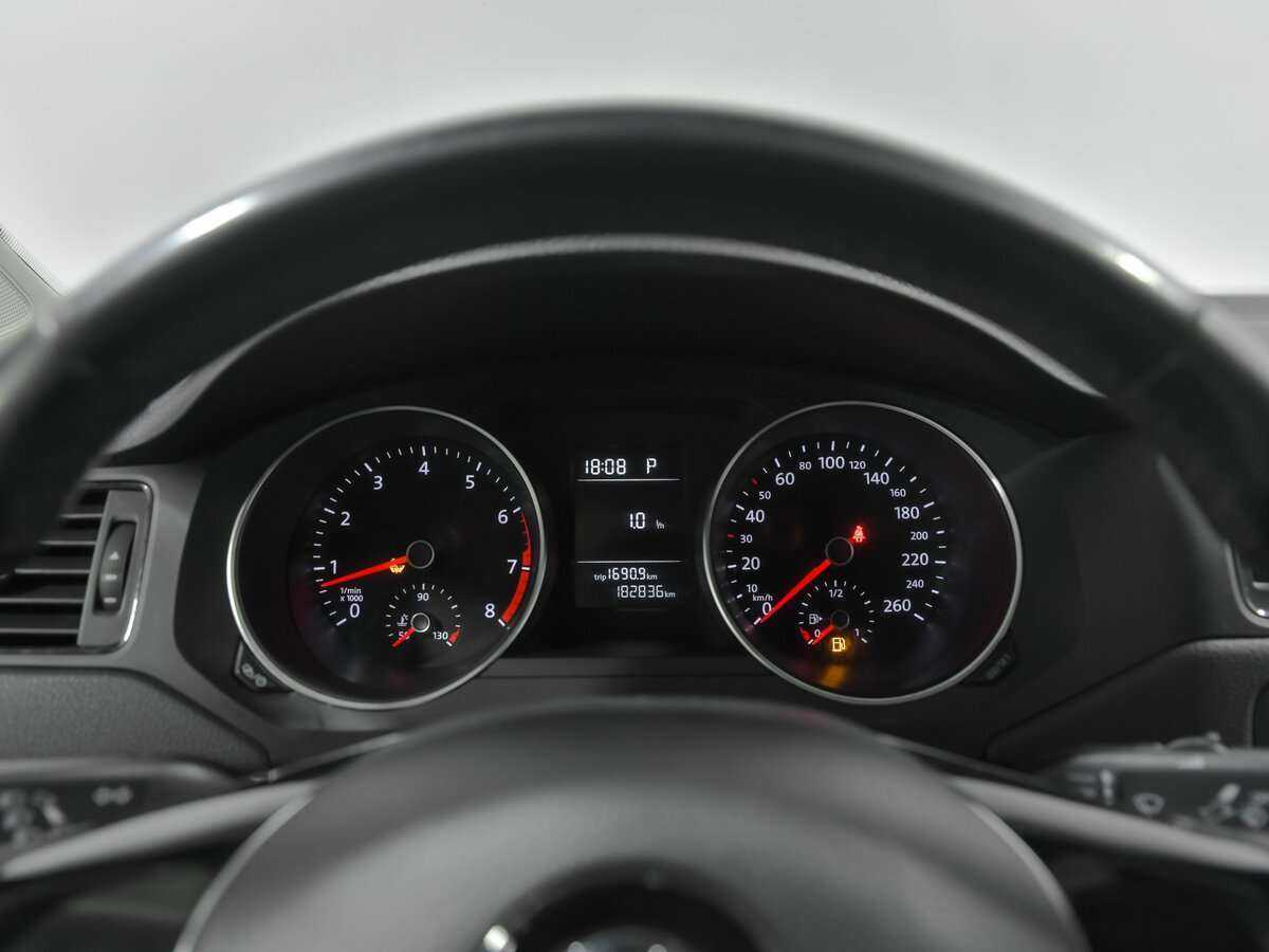 Купить Volkswagen Jetta, 2016, 183 000 км, фото №5
