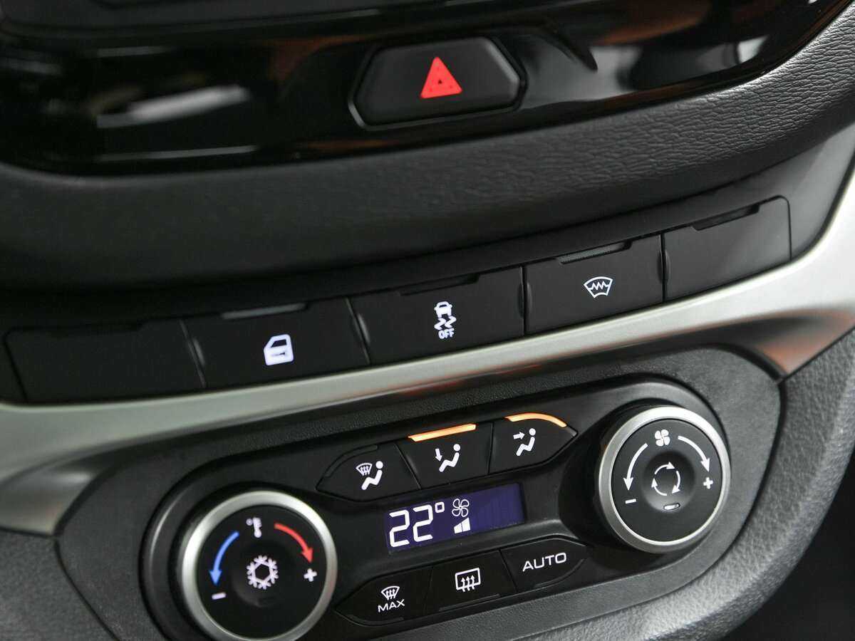 Купить Lada (ВАЗ) Vesta SW Cross, 2021, 51 399 км, фото №12