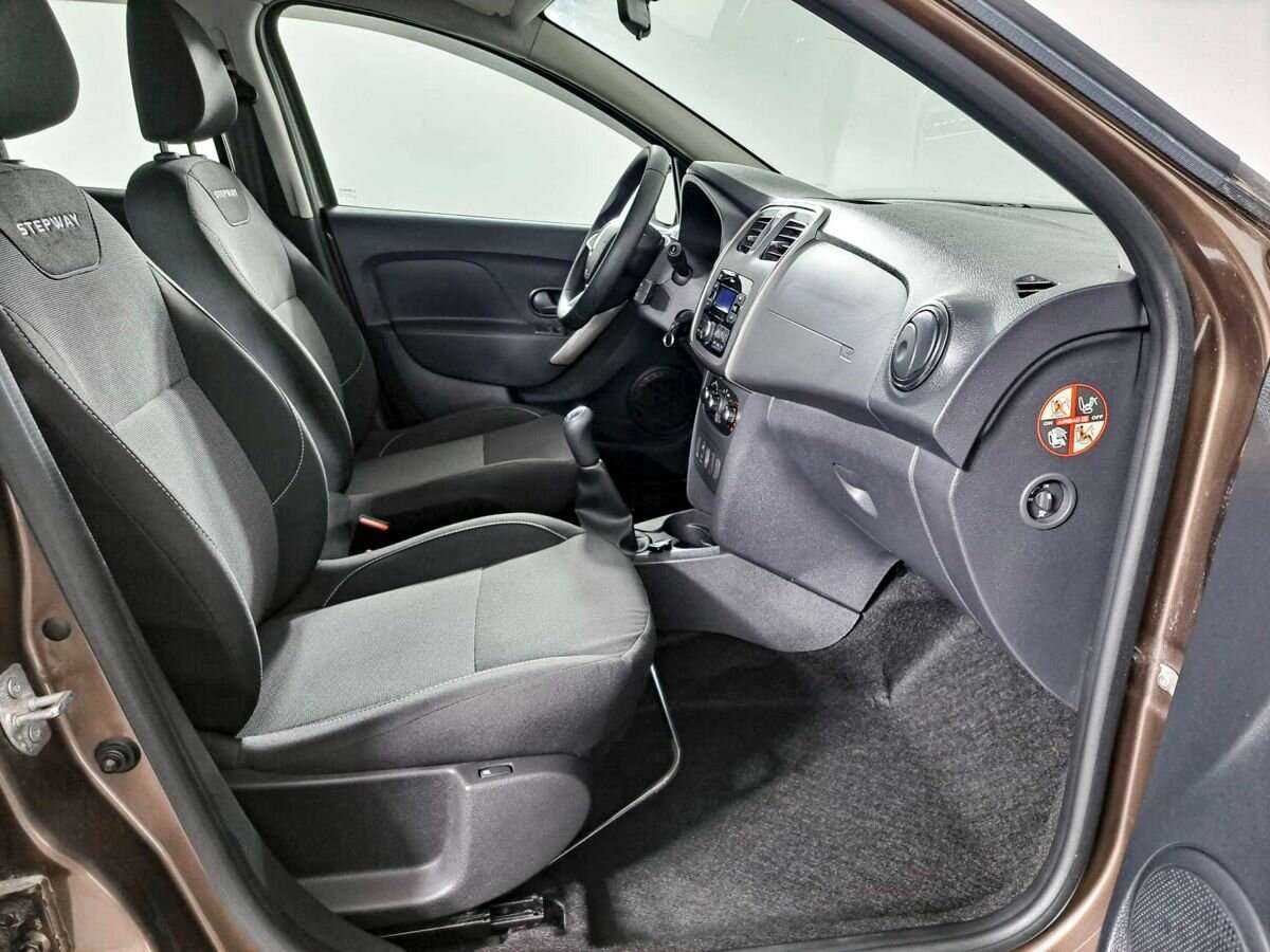 Купить Renault Sandero Stepway, 2020, 22 229 км, фото №9
