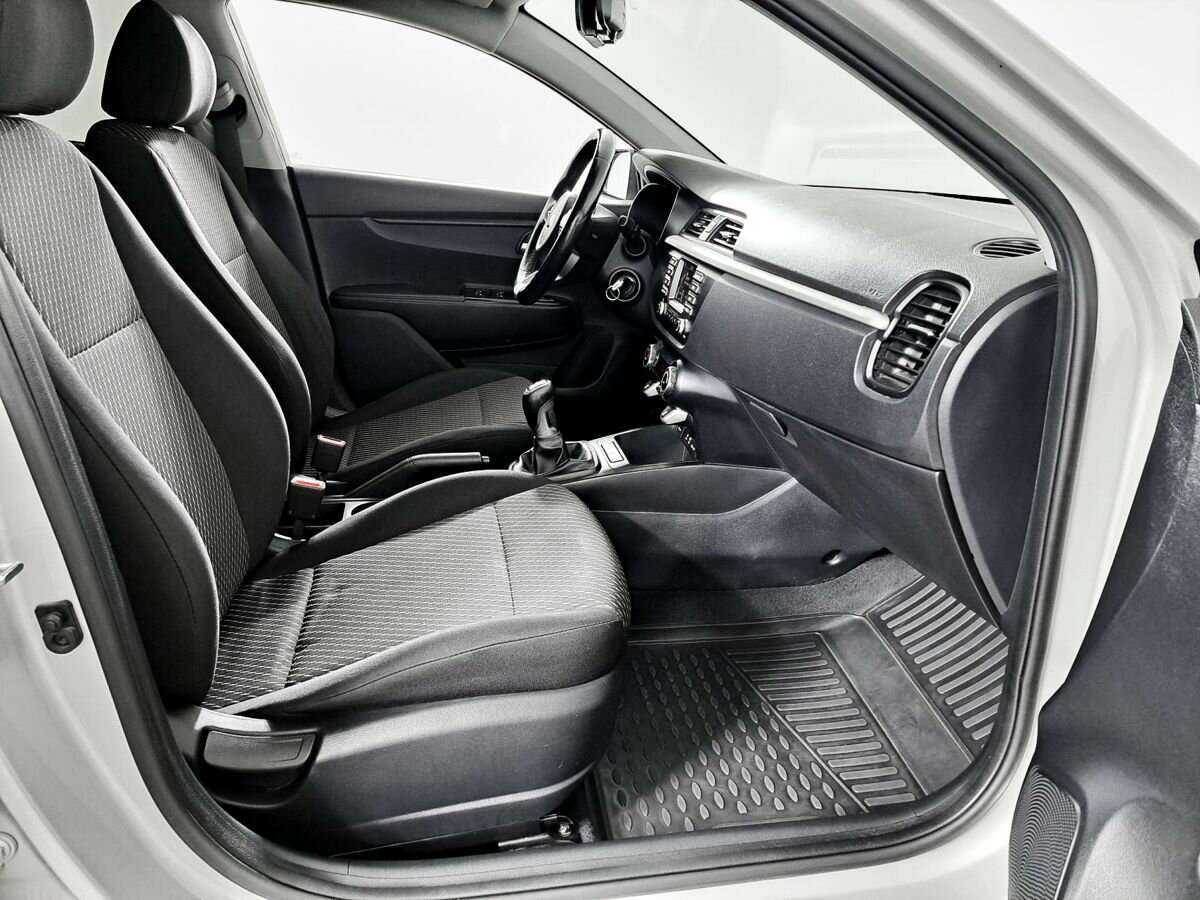 Купить Kia Rio, 2019, 87 389 км, фото №9