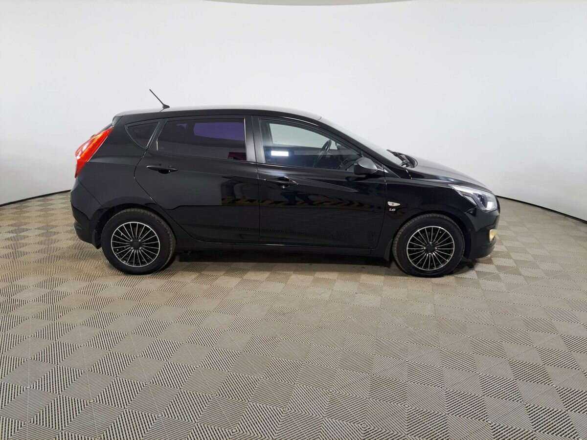 Купить Hyundai Solaris, 2015, 94 491 км, фото №4