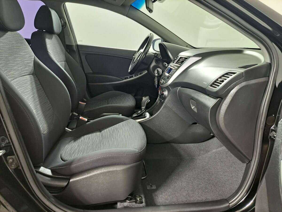 Купить Hyundai Solaris, 2015, 94 491 км, фото №9