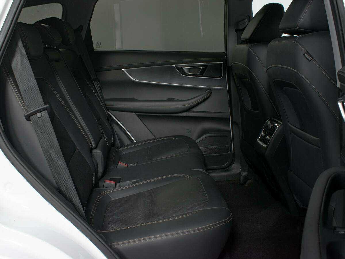 Купить Chery Tiggo 8, 2021, 25 808 км, фото №10