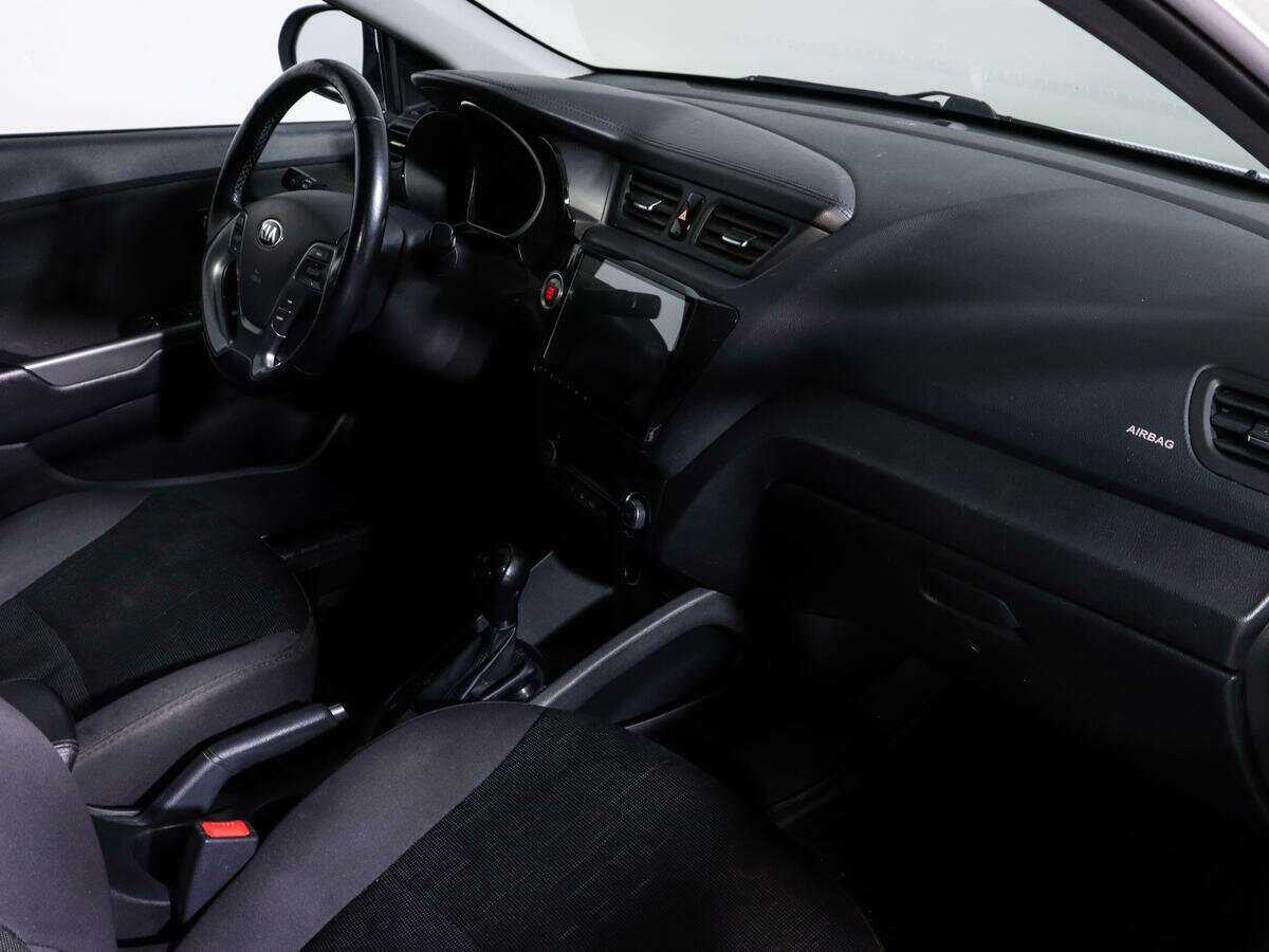 Купить Kia Rio, 2016, 140 575 км, фото №7