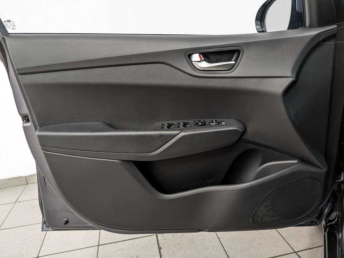 Купить Hyundai Solaris, 2021, 42 416 км, фото №15