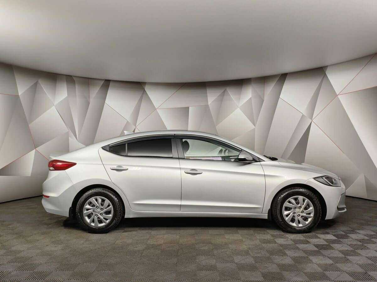 Купить Hyundai Elantra, 2018, 191 898 км, фото №5