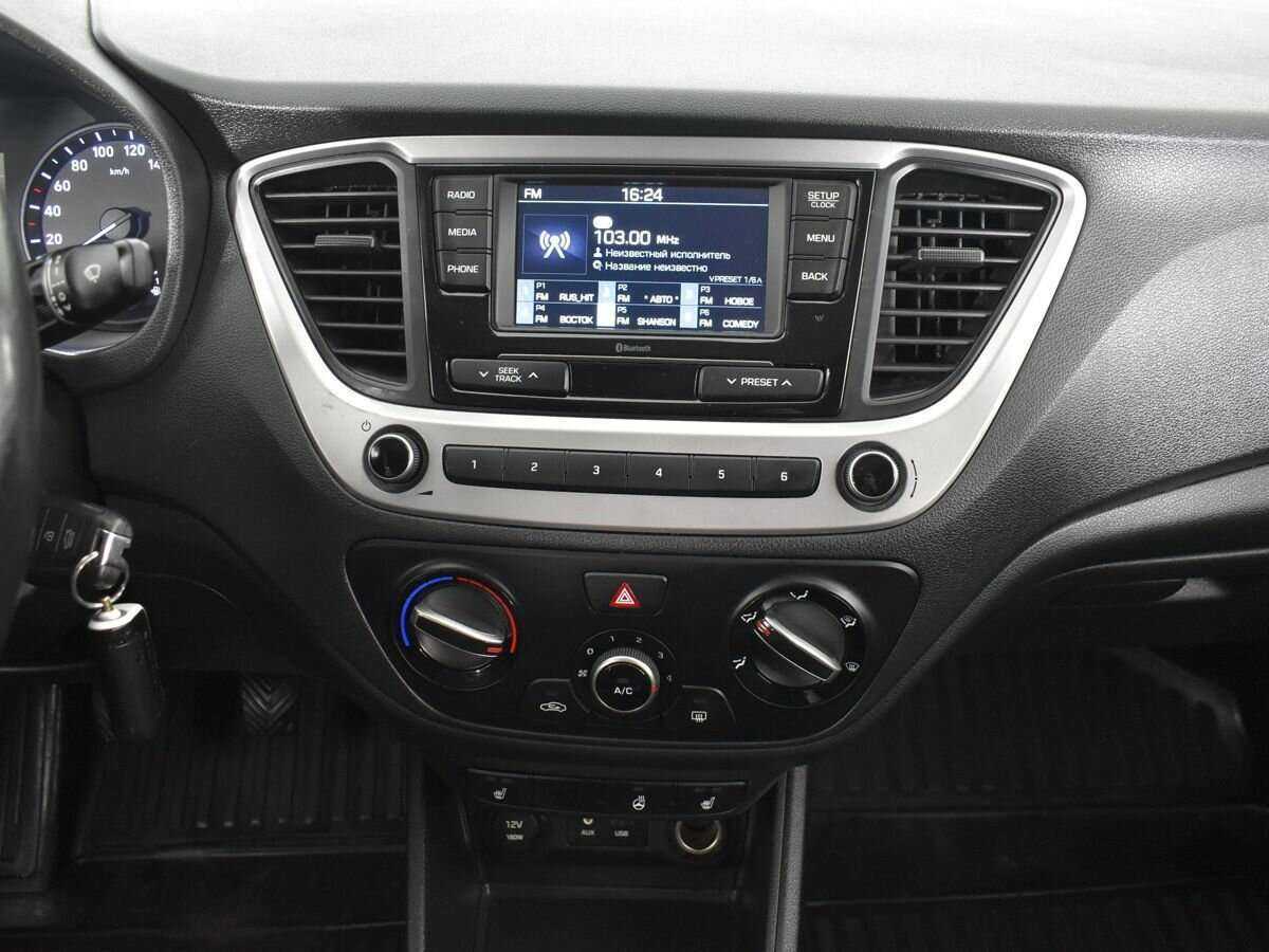 Купить Hyundai Solaris, 2018, 120 071 км, фото №14