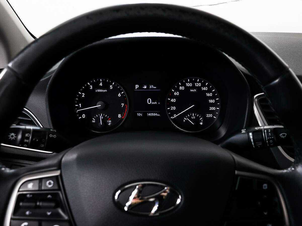 Купить Hyundai Solaris, 2017, 140 583 км, фото №13