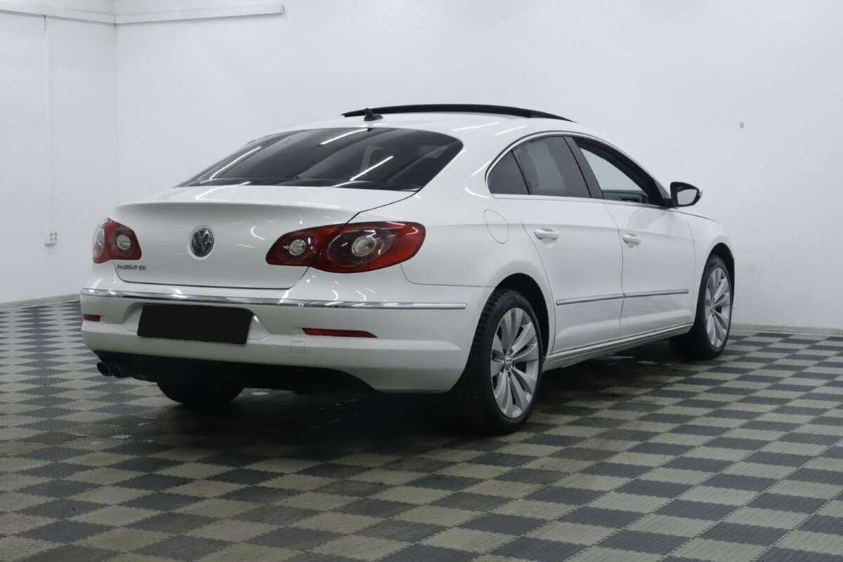 Купить Volkswagen Passat CC, 2012, 131 000 км, фото №4