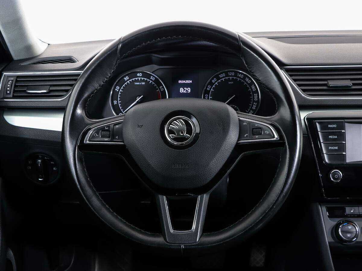 Купить Skoda Superb, 2016, 116 360 км, фото №10