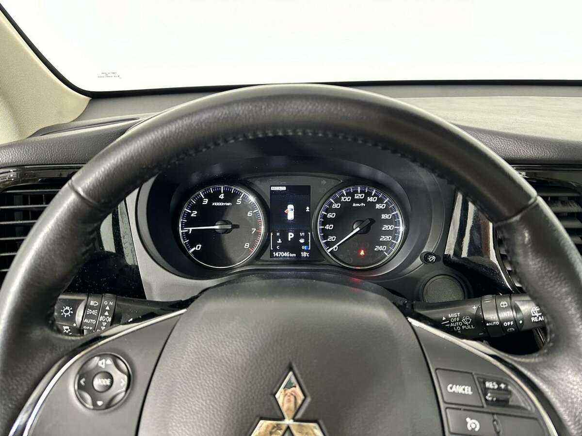 Купить Mitsubishi Outlander, 2017, 146 761 км, фото №11
