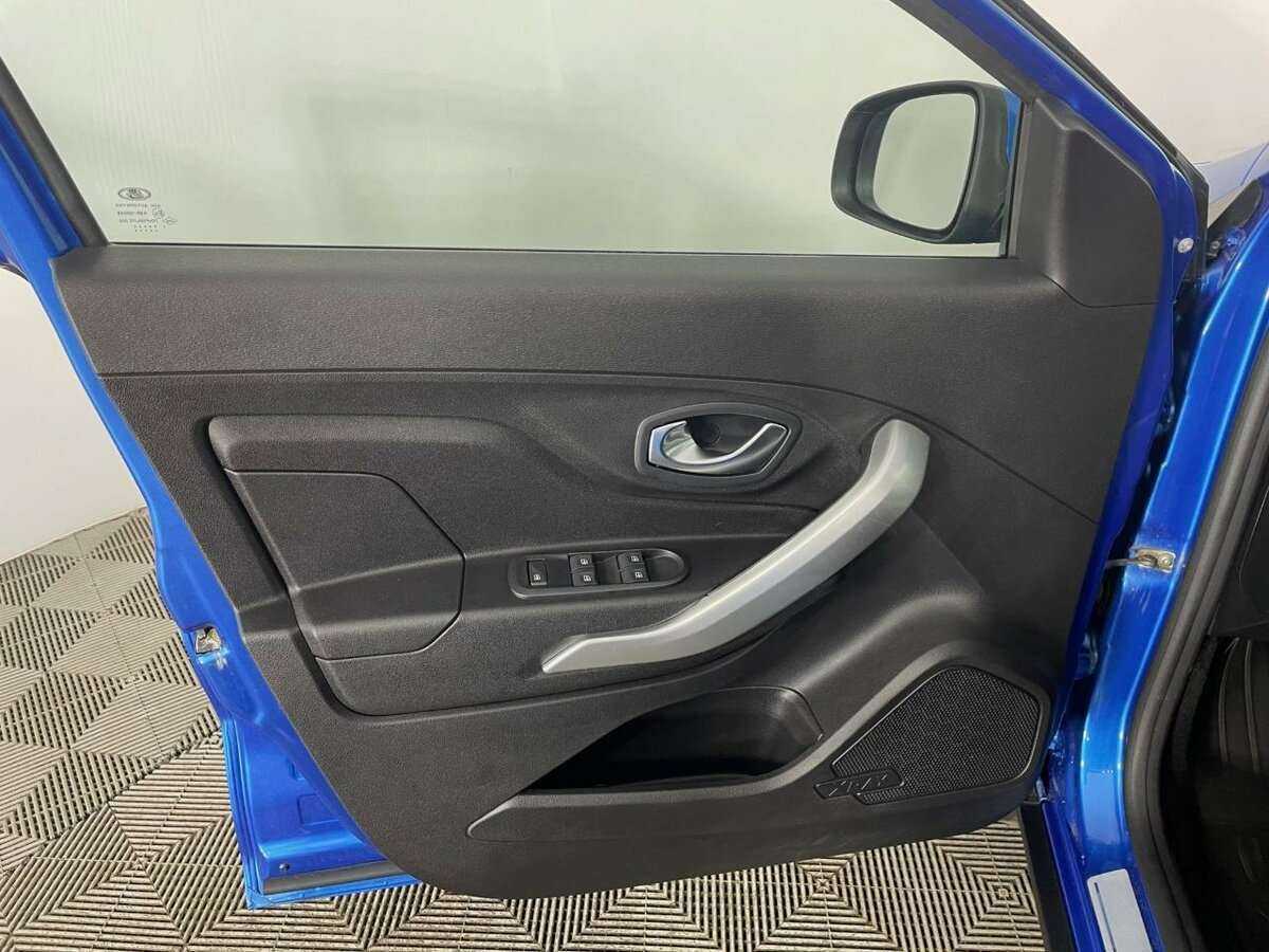 Купить Lada (ВАЗ) XRAY Cross, 2021, 35 367 км, фото №6