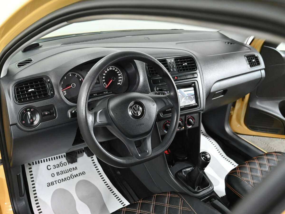 Купить Volkswagen Polo, 2017, 114 000 км, фото №5