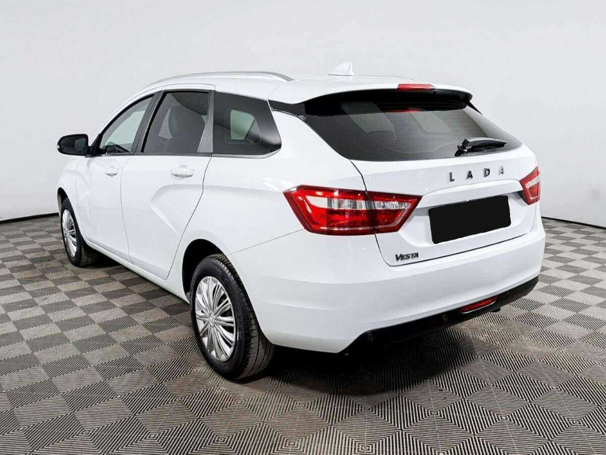 Купить Lada (ВАЗ) Vesta SW, 2018, 132 027 км, фото №7