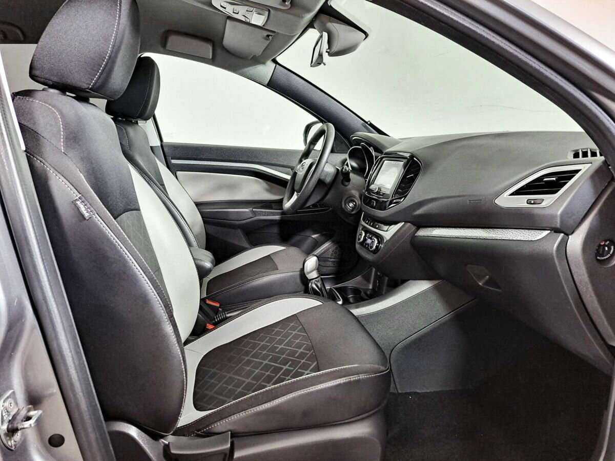 Купить Lada (ВАЗ) Vesta SW Cross, 2019, 83 500 км, фото №9