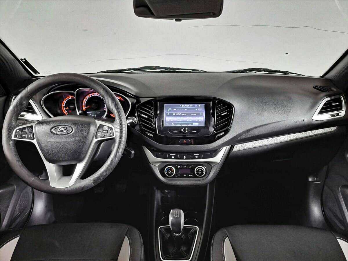 Купить Lada (ВАЗ) Vesta SW Cross, 2019, 83 500 км, фото №12