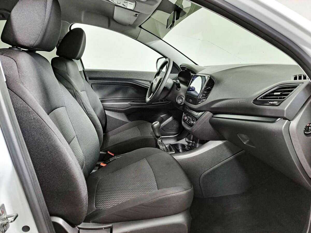 Купить Lada (ВАЗ) Vesta SW, 2019, 68 000 км, фото №7