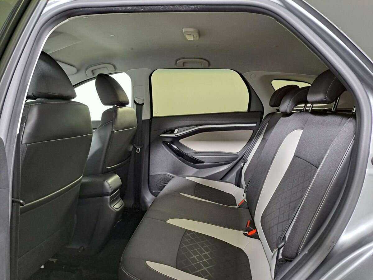 Купить Lada (ВАЗ) Vesta SW Cross, 2019, 64 600 км, фото №10