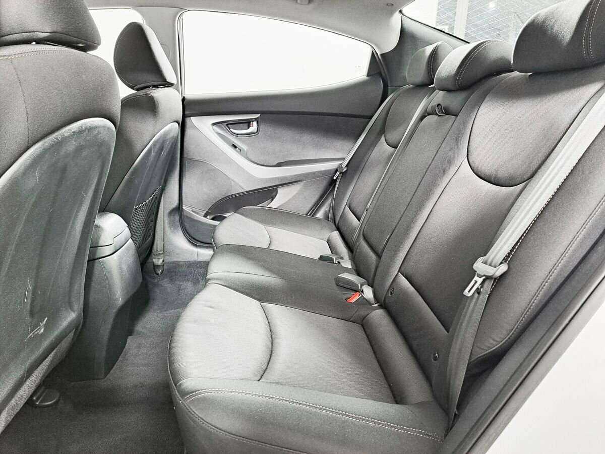 Купить Hyundai Elantra, 2015, 122 000 км, фото №10