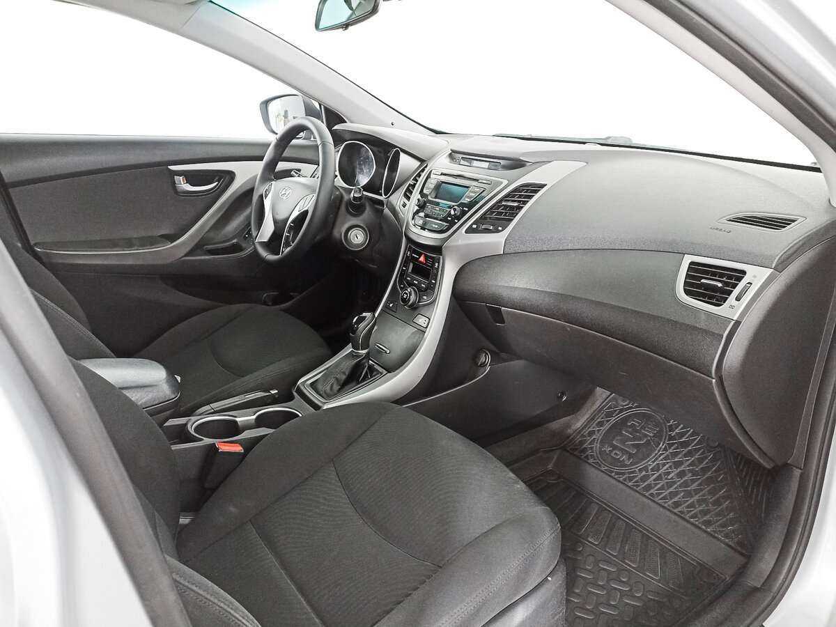 Купить Hyundai Elantra, 2014, 171 579 км, фото №9
