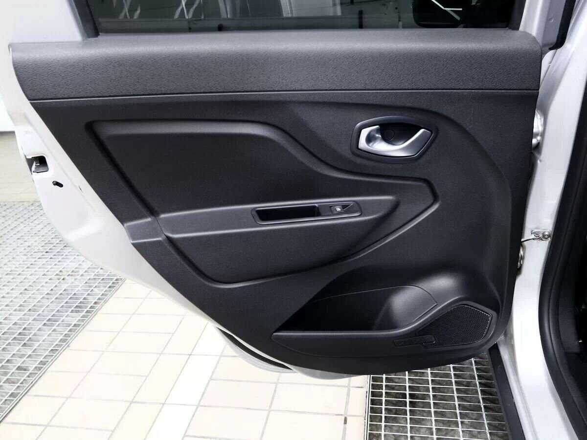 Купить Lada (ВАЗ) XRAY Cross, 2019, 60 000 км, фото №10