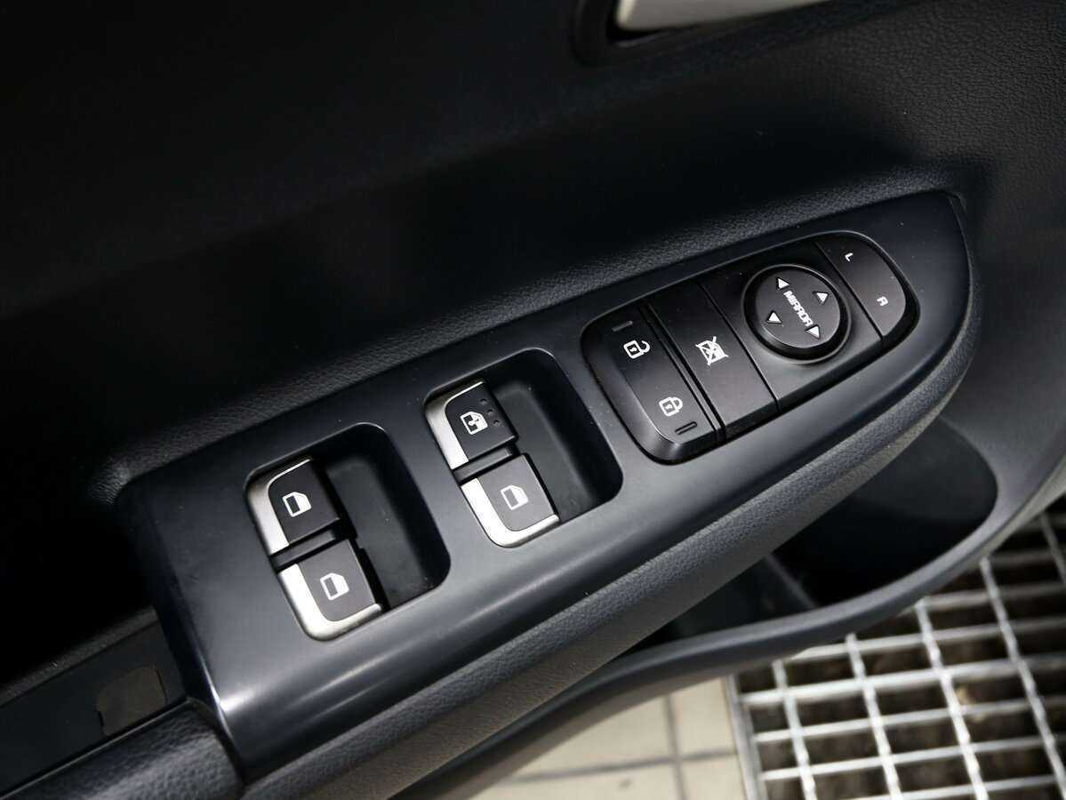 Купить Kia Rio, 2019, 33 000 км, фото №16