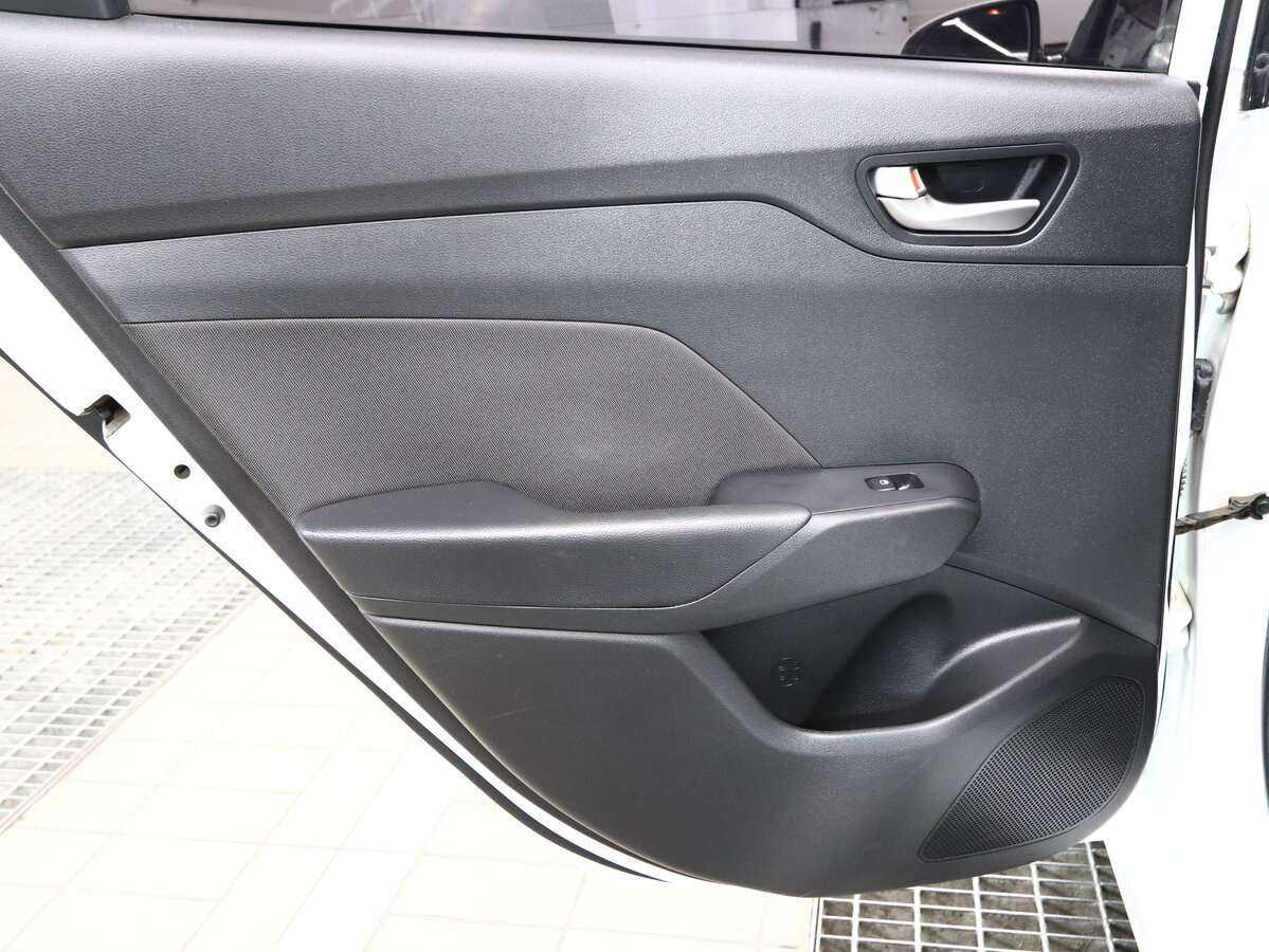 Купить Hyundai Solaris, 2018, 230 000 км, фото №13