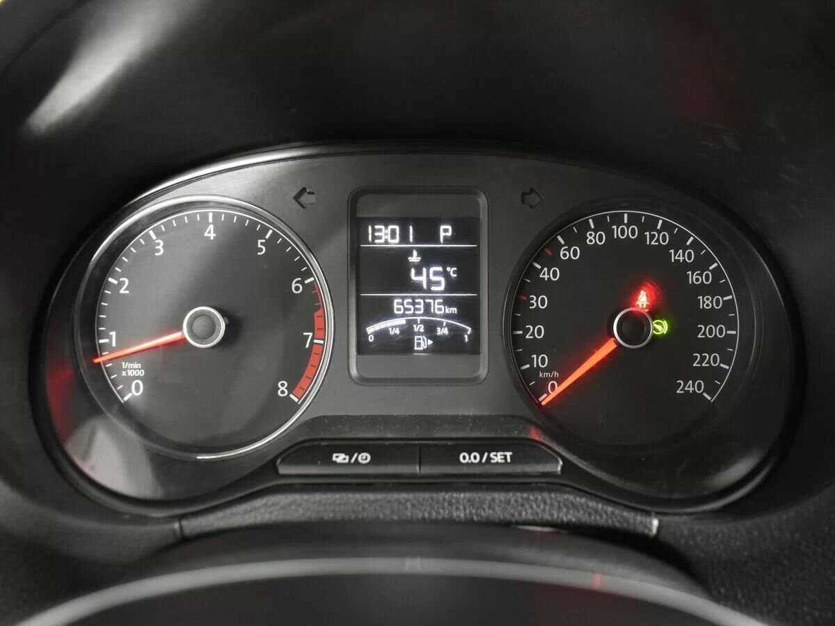 Купить Volkswagen Polo, 2017, 65 000 км, фото №12