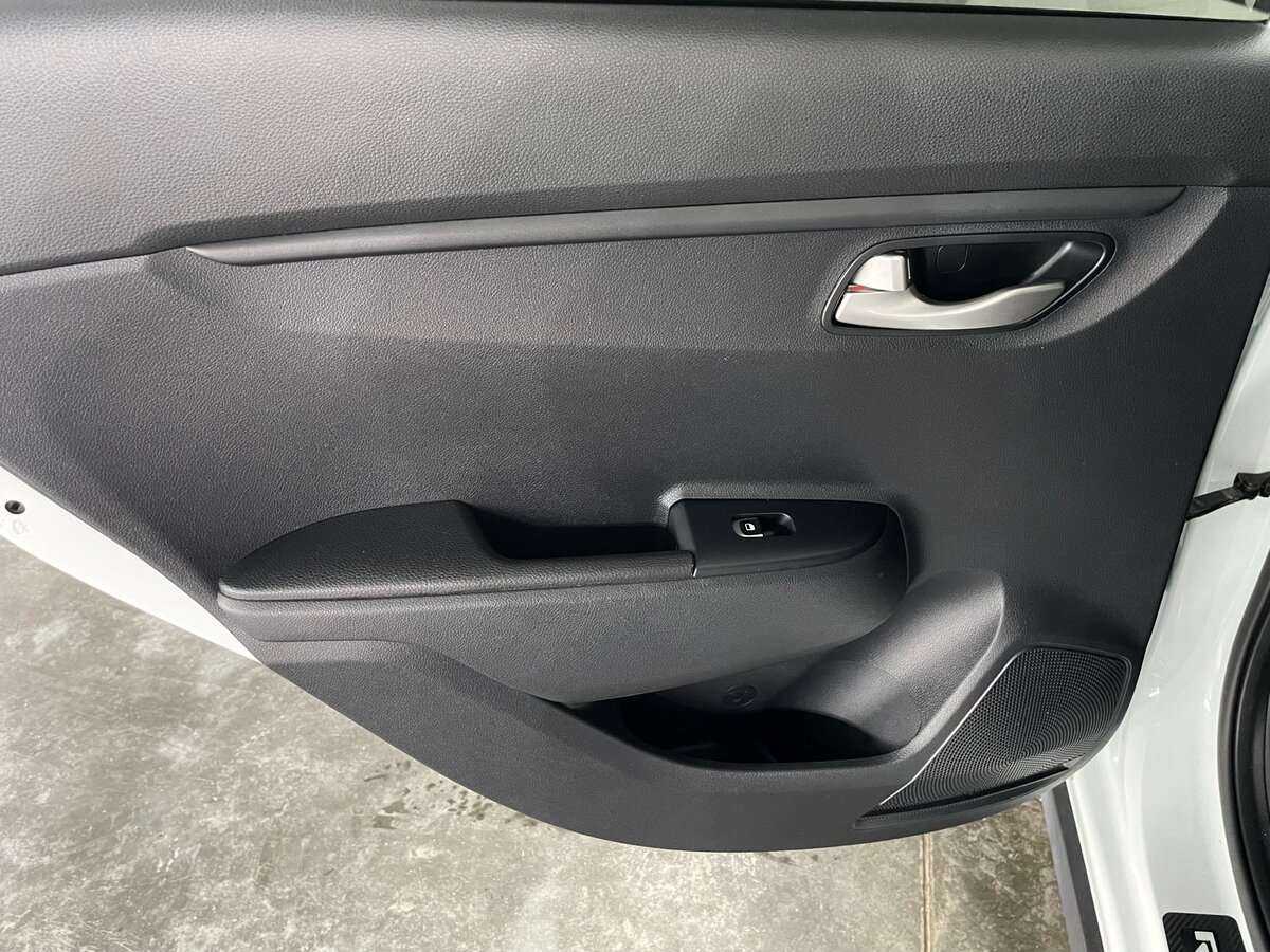 Купить Kia Rio X-Line, 2018, 85 416 км, фото №21