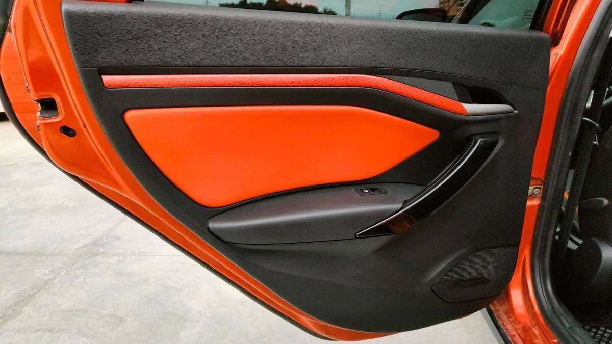 Купить Lada (ВАЗ) Vesta SW Cross, 2019, 87 000 км, фото №14