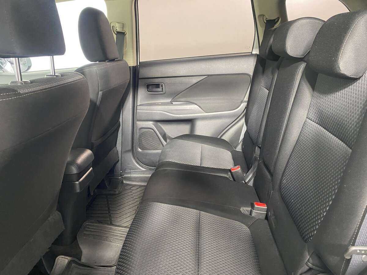 Купить Mitsubishi Outlander, 2017, 105 000 км, фото №10