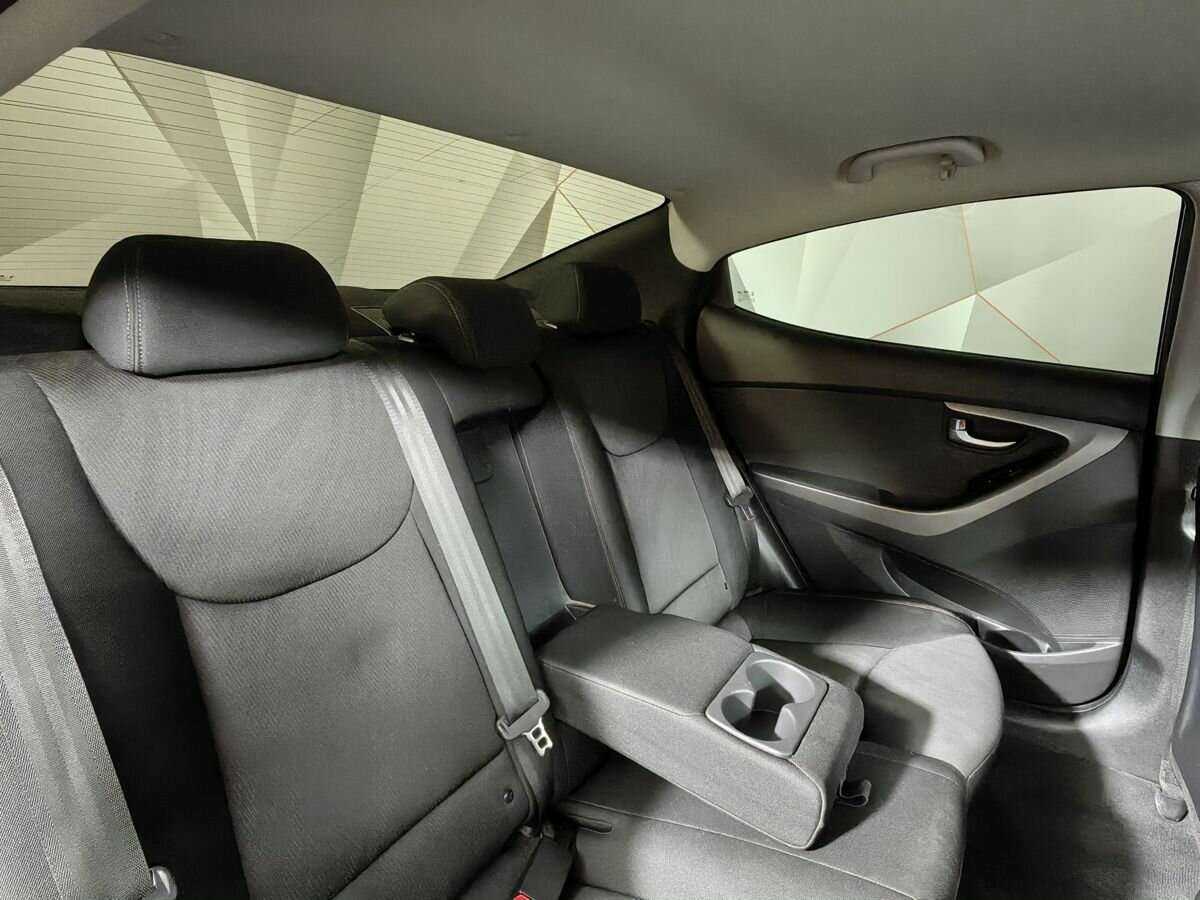 Купить Hyundai Elantra, 2015, 69 924 км, фото №13