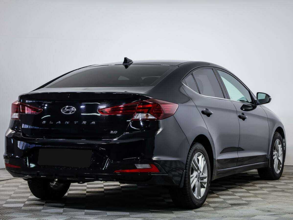 Купить Hyundai Elantra, 2019, 61 543 км, фото №4