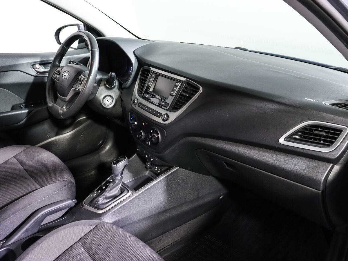 Купить Hyundai Solaris, 2017, 91 000 км, фото №8