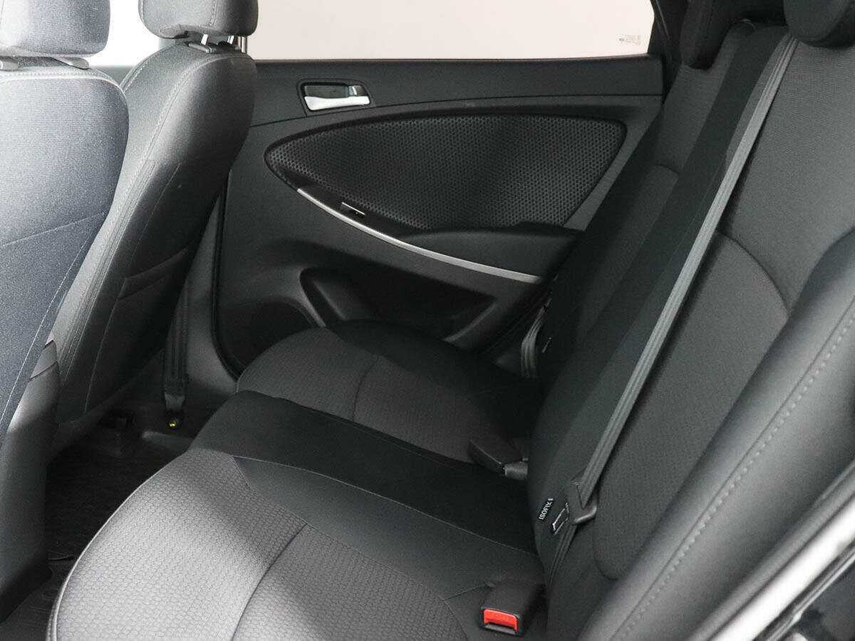 Купить Hyundai Solaris, 2015, 24 213 км, фото №11