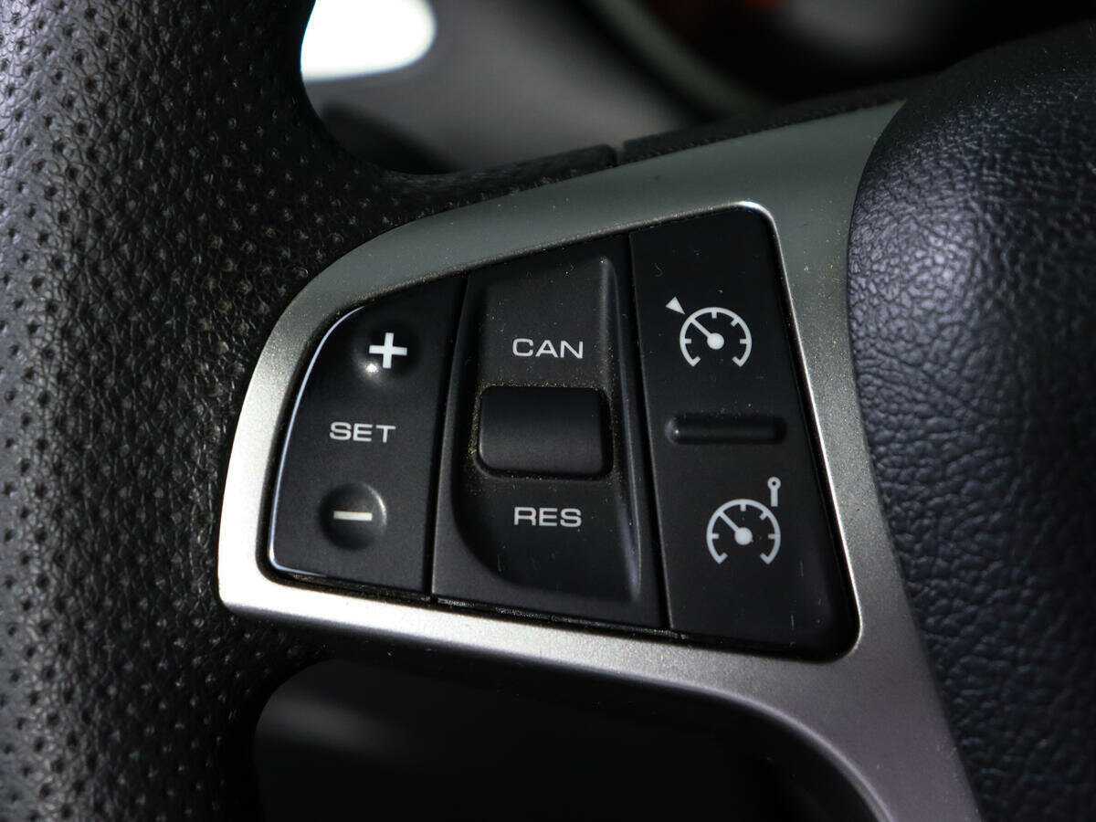 Купить Lada (ВАЗ) Vesta SW Cross, 2019, 43 550 км, фото №15