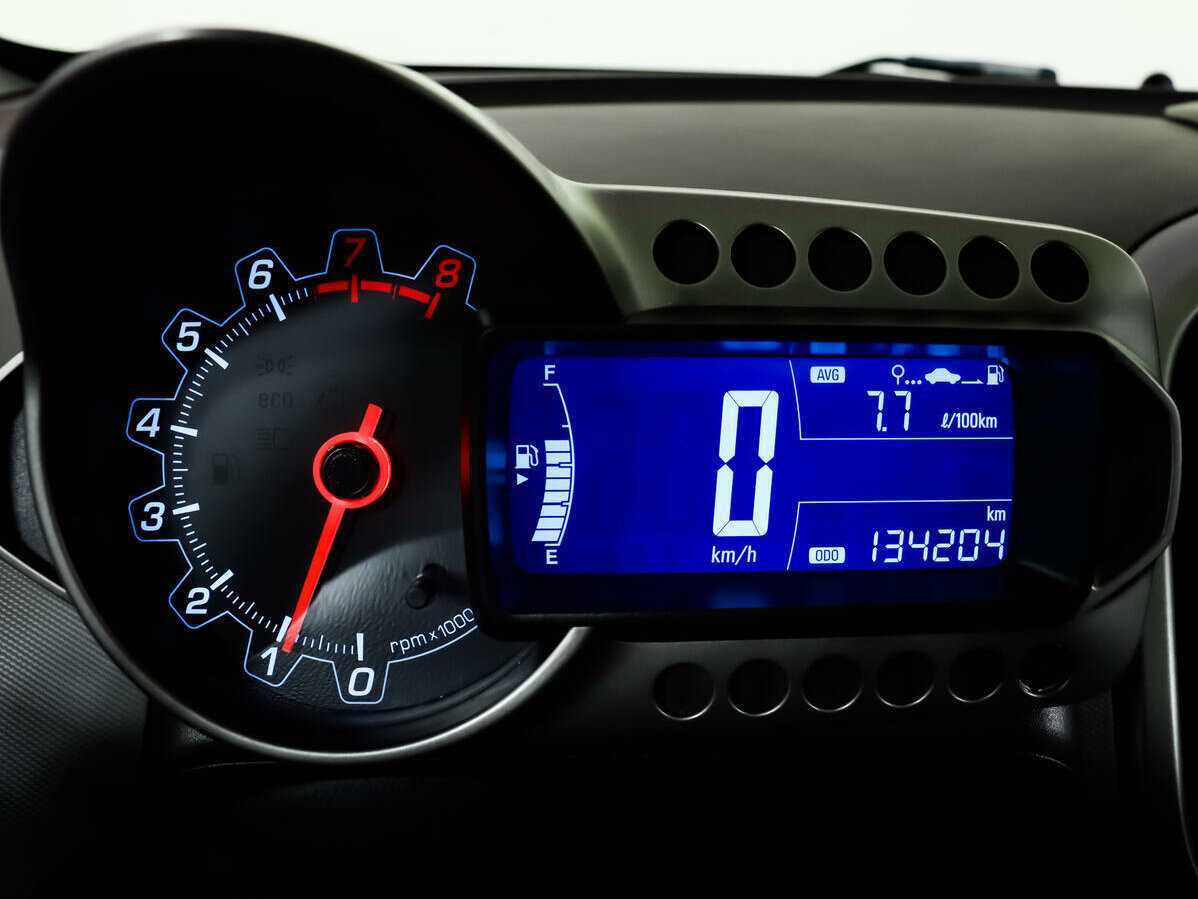 Купить Chevrolet Aveo, 2014, 134 203 км, фото №9