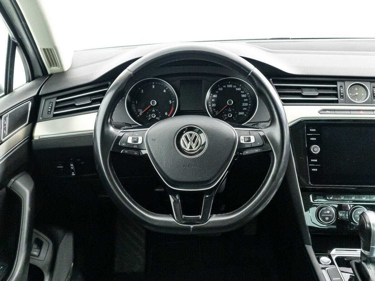 Купить Volkswagen Passat DSG7, 2017, 210 270 км, фото №18