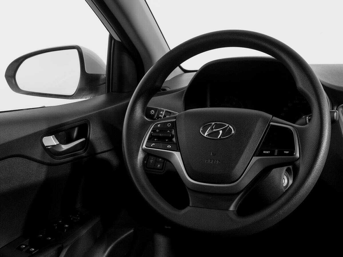 Купить Hyundai Solaris, 2020, 94 435 км, фото №14