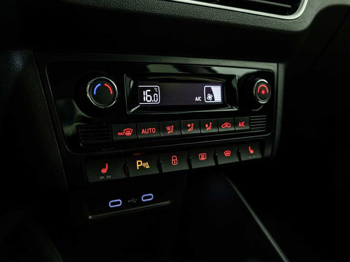 Купить Volkswagen Polo, 2020, 83 241 км, фото №14