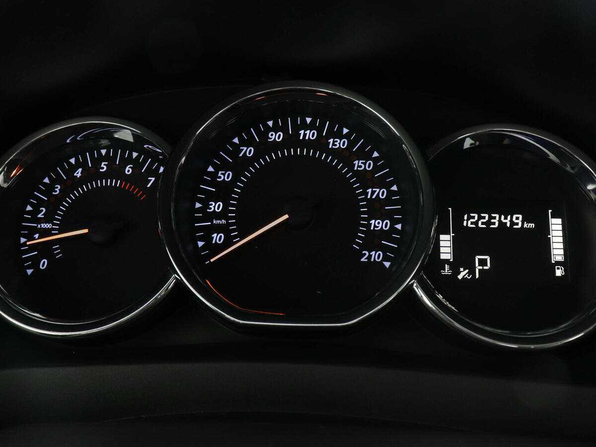 Купить Renault Logan Stepway, 2020, 122 335 км, фото №11