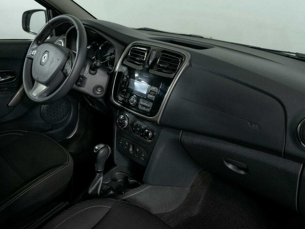 Купить Renault Sandero, 2017, 82 900 км, фото №9