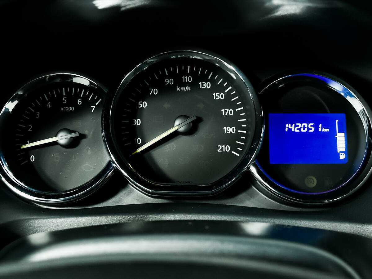 Купить Renault Logan, 2014, 142 048 км, фото №10